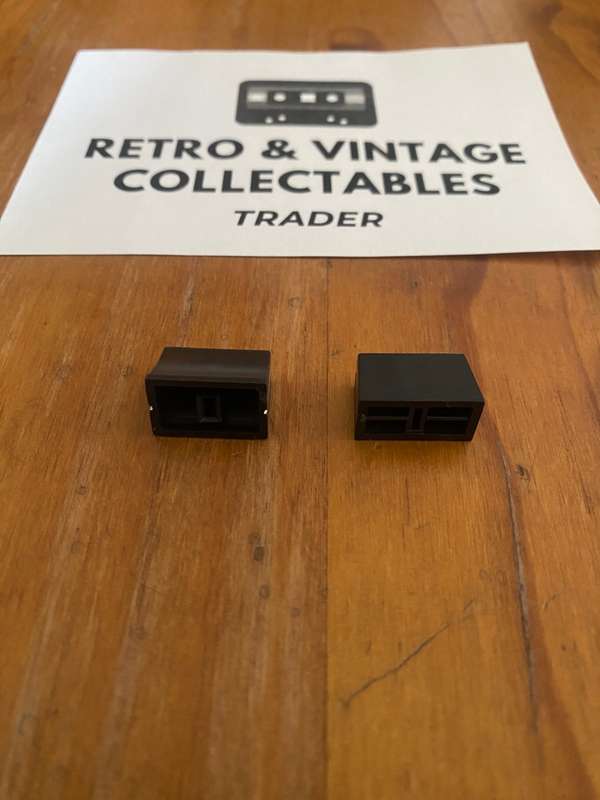 Mixer Slider Buttons 5mm (10x curved sides and 8x straight sides)
