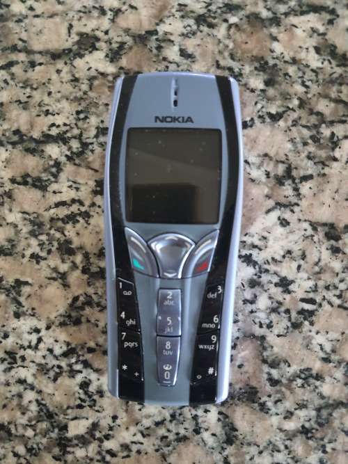 Vintage Nokia 7250i from 2003