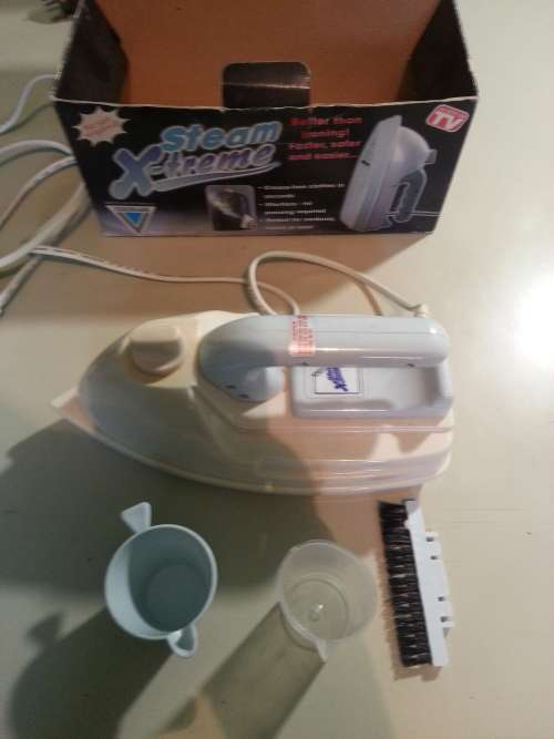 Steam extreme clothes iron