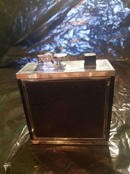 Vintage Cigarette Box with Built in Lighter Courier R100
