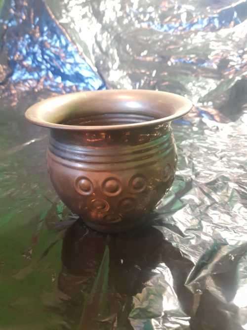 Vintage little Brass Pot Courier R100