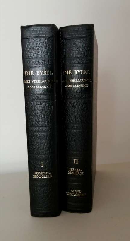Die Bybel met Verklarende Aantekeninge  Volledig in Deel 1 en 2