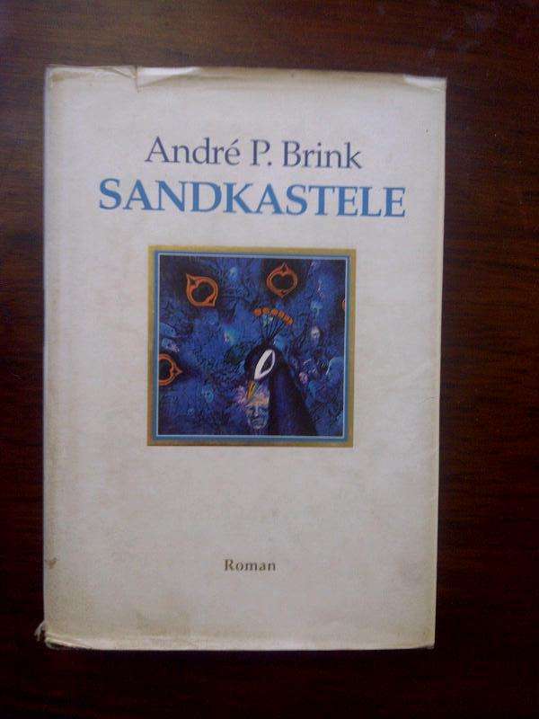 SANDKASTELE