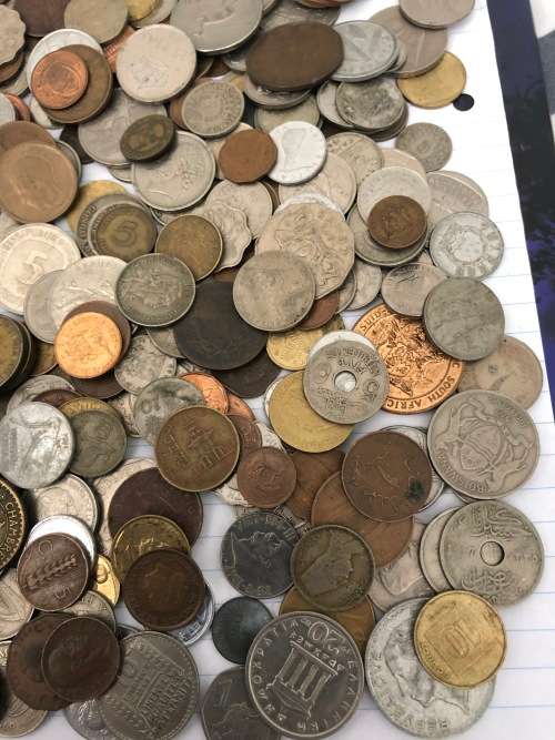 A Lot of 250 International Coins