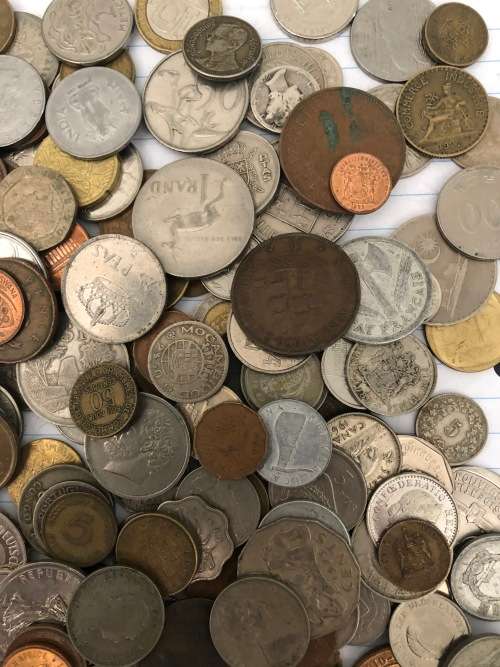 A Lot of 250 International Coins