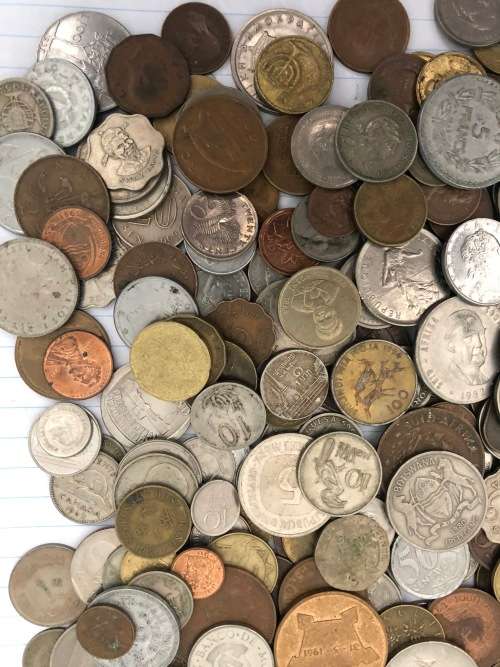 A Lot of 250 International Coins