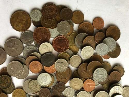 Lot of 200 Mixed International Coins