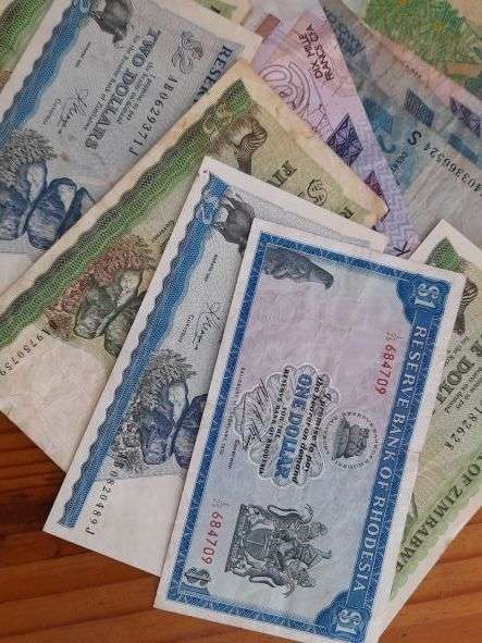 Huge African banknote collection ** Low R1 start - 27 banknotes