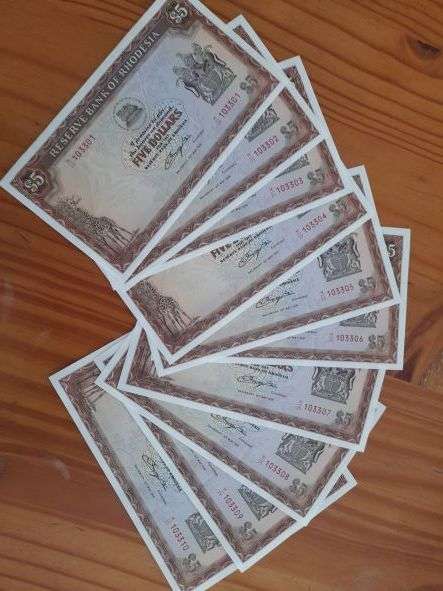 Rhodesia $5 banknotes - 10 consecutive serial numbers in amazing condition - **Amazing and rare find