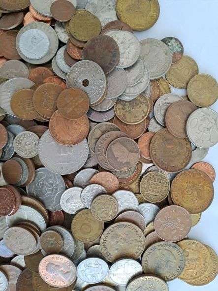 MASSIVE international coin collection **R1 start 4kg of coins