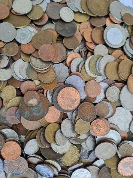 MASSIVE international coin collection **R1 start 4kg of coins