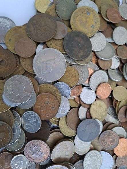 MASSIVE international coin collection **R1 start 4kg of coins
