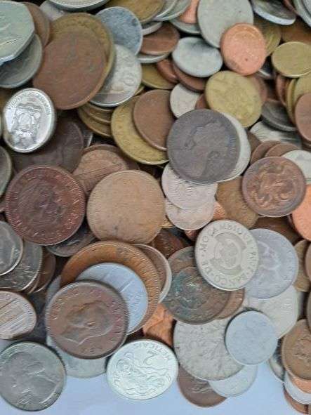 MASSIVE international coin collection **R1 start 4kg of coins