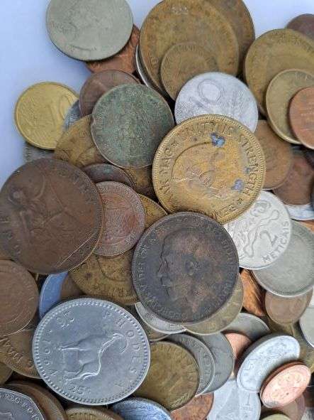 MASSIVE international coin collection **R1 start 4kg of coins