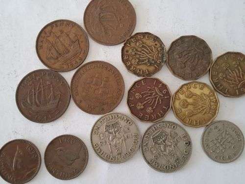 Lot of UK pre-decimal coins ** Low start R1 for 97 coins