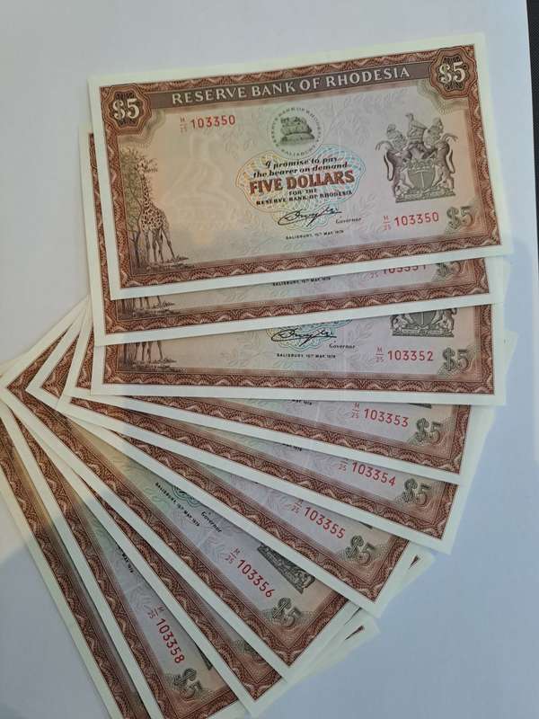 Set of 1979 10 x Rhodesian $5 banknotes in sequence