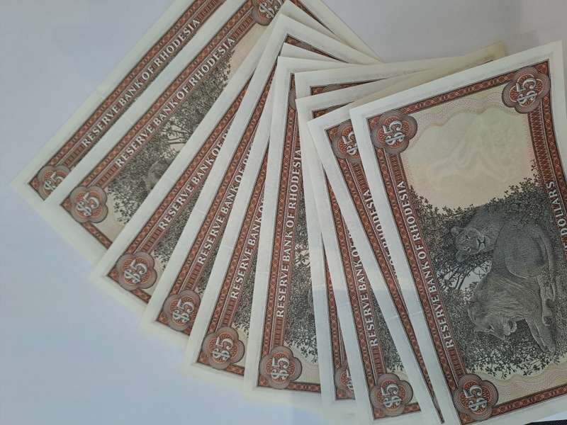 Set of 1979 10 x Rhodesian $5 banknotes in sequence