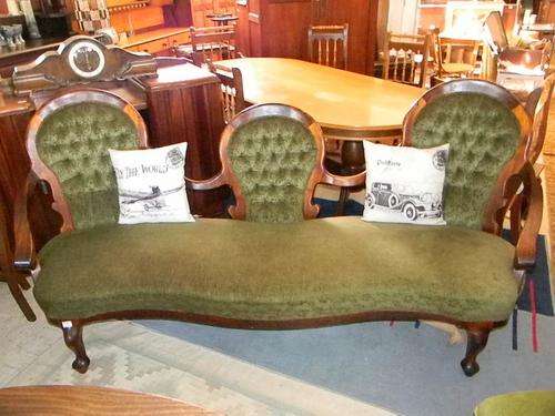 Stunning Blackwood Love Seat/Chaise
