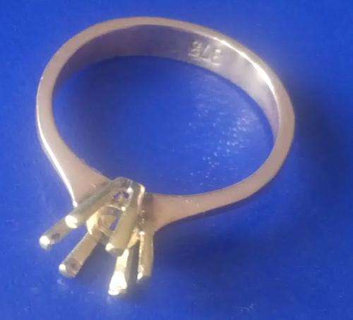 9ct Yellow Gold Ring