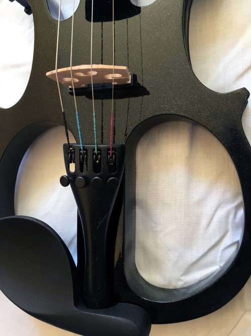 Courante Electric Black Sparkle violin (4/4) with headphones + accessories 24-48h delivery SA