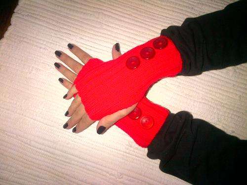 TRENDY HAND-MADE GLOVES