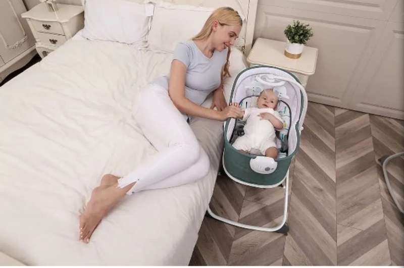 Mastela 6 in 1 Multi-Function Bassinet