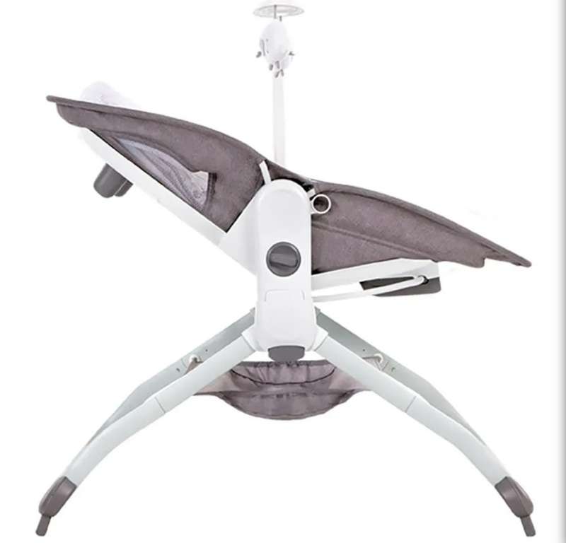 Mastela 6 in 1 Multi-Function Bassinet