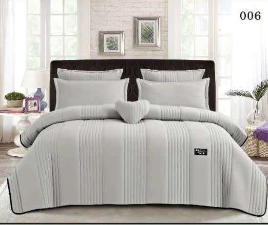 6 PIECE QUILTED BEDSPREAD