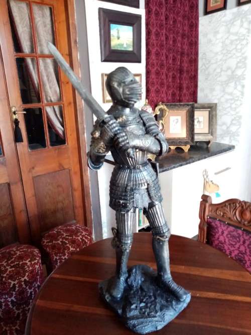 VERY LARGE KNIGHT FIGURINE