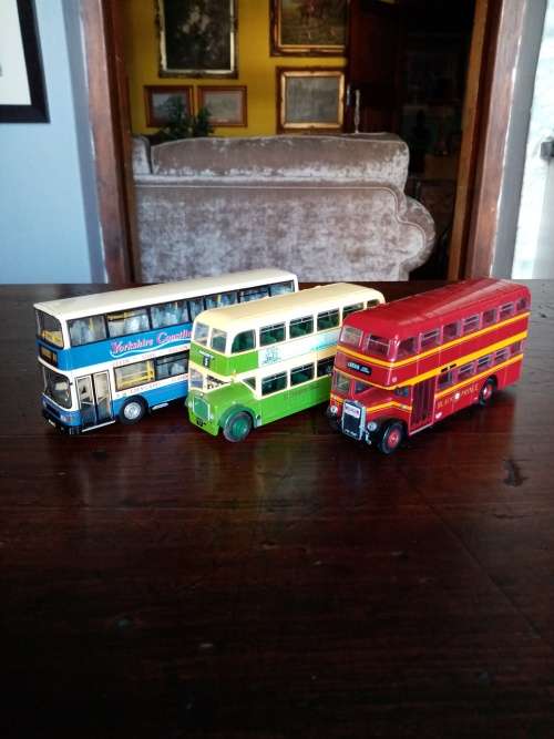 BUSES ( SET OF 3)