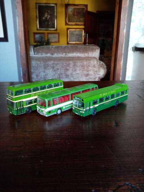 BUSES ( SET OF 3)