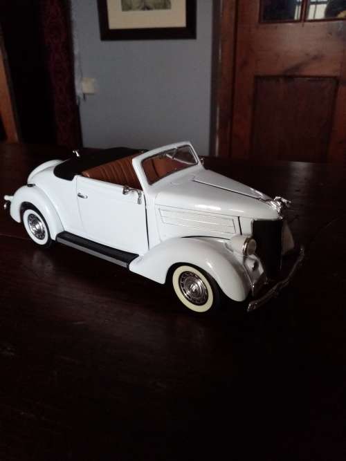 FORD DELUXE 1936