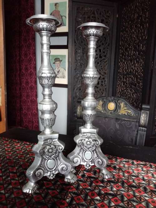 PAIR BEAUTIFUL METAL CANDLESTICKS ( LARGE)