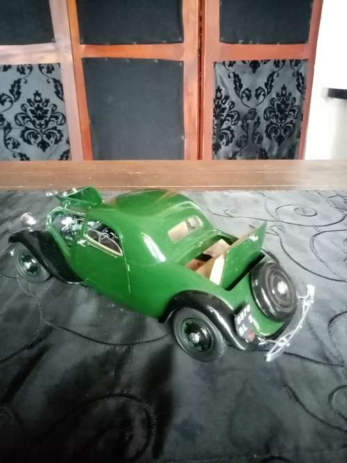 1938 CITROEN BY SOLIDO 1: 18 SCALE
