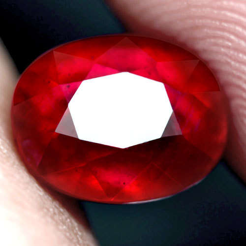 4.10ct - GLOWING!!!!100% Natural TOP Blood Red Ruby - MADAGASCAR - Est. R 10'250.00