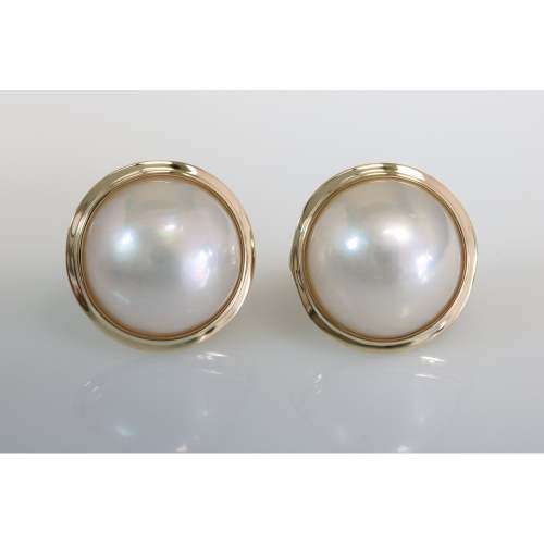 14mm 100% Natural 9ct Yellow Gold Mabe Pearl Stud Earrings With Plain Edging