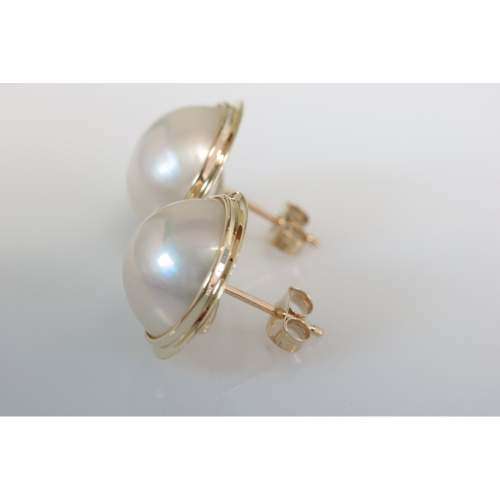 14mm 100% Natural 9ct Yellow Gold Mabe Pearl Stud Earrings With Plain Edging