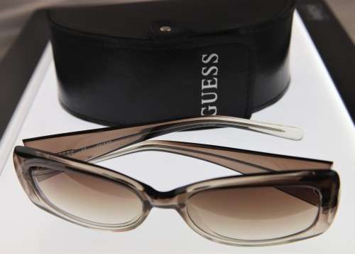 GUESS*** Branded Sunglasses - R1 Start with NO Reserve