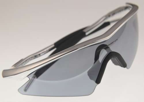 OAKLEY Sunglasses - Made in USA - Semi Rimless - R1 Start with NO Reserve