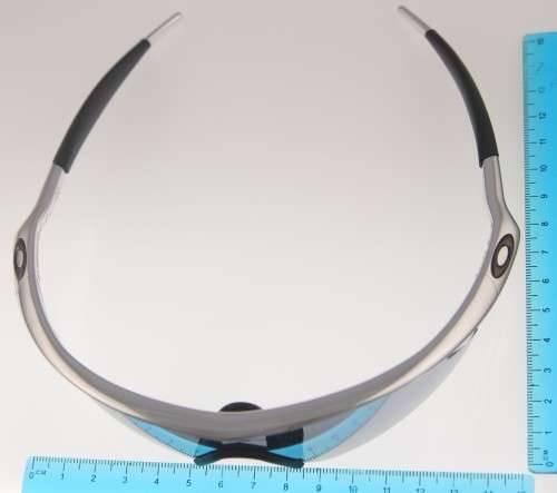 OAKLEY Sunglasses - Made in USA - Semi Rimless - R1 Start with NO Reserve