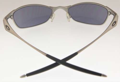 OAKLEY Sunglasses - Made in USA - R1 Start with NO Reserve