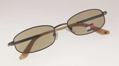 TOMMY HILFIGER Sunglasses - R1 Start with NO Reserve