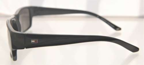 TOMMY HILFIGER Sunglasses