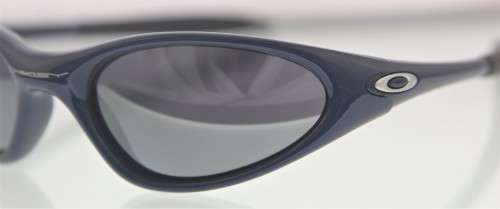 OAKLEY Sunglasses - Made in USA - R1 Start with NO Reserve