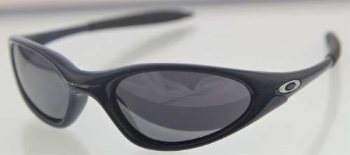 OAKLEY Sunglasses - Made in USA - R1 Start with NO Reserve