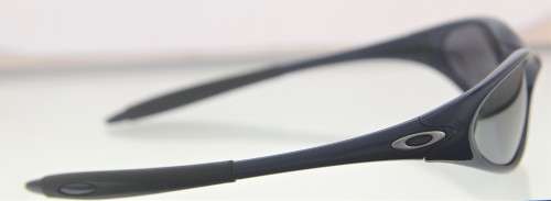 OAKLEY Sunglasses - Made in USA - R1 Start with NO Reserve