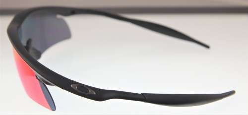 OAKLEY Sunglasses - Made in USA - ANSI Z87 Impact Tested - Last for 2021 - R1 Start with NO Reserve