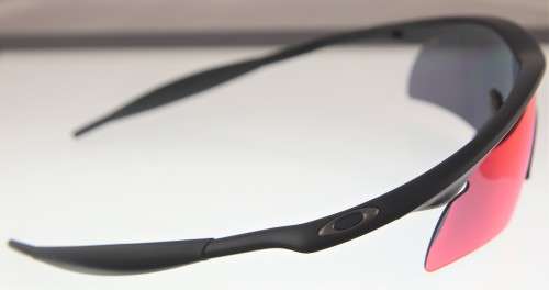 OAKLEY Sunglasses - Made in USA - ANSI Z87 Impact Tested - Last for 2021 - R1 Start with NO Reserve