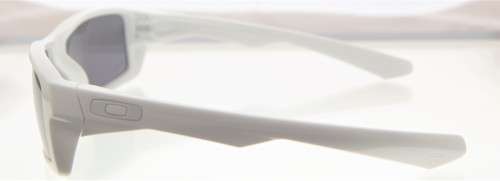 OAKLEY Sunglasses - Made in USA - SPECIAL OFFER - R1 Start with NO Reserve