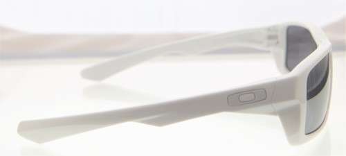 OAKLEY Sunglasses - Made in USA - SPECIAL OFFER - R1 Start with NO Reserve